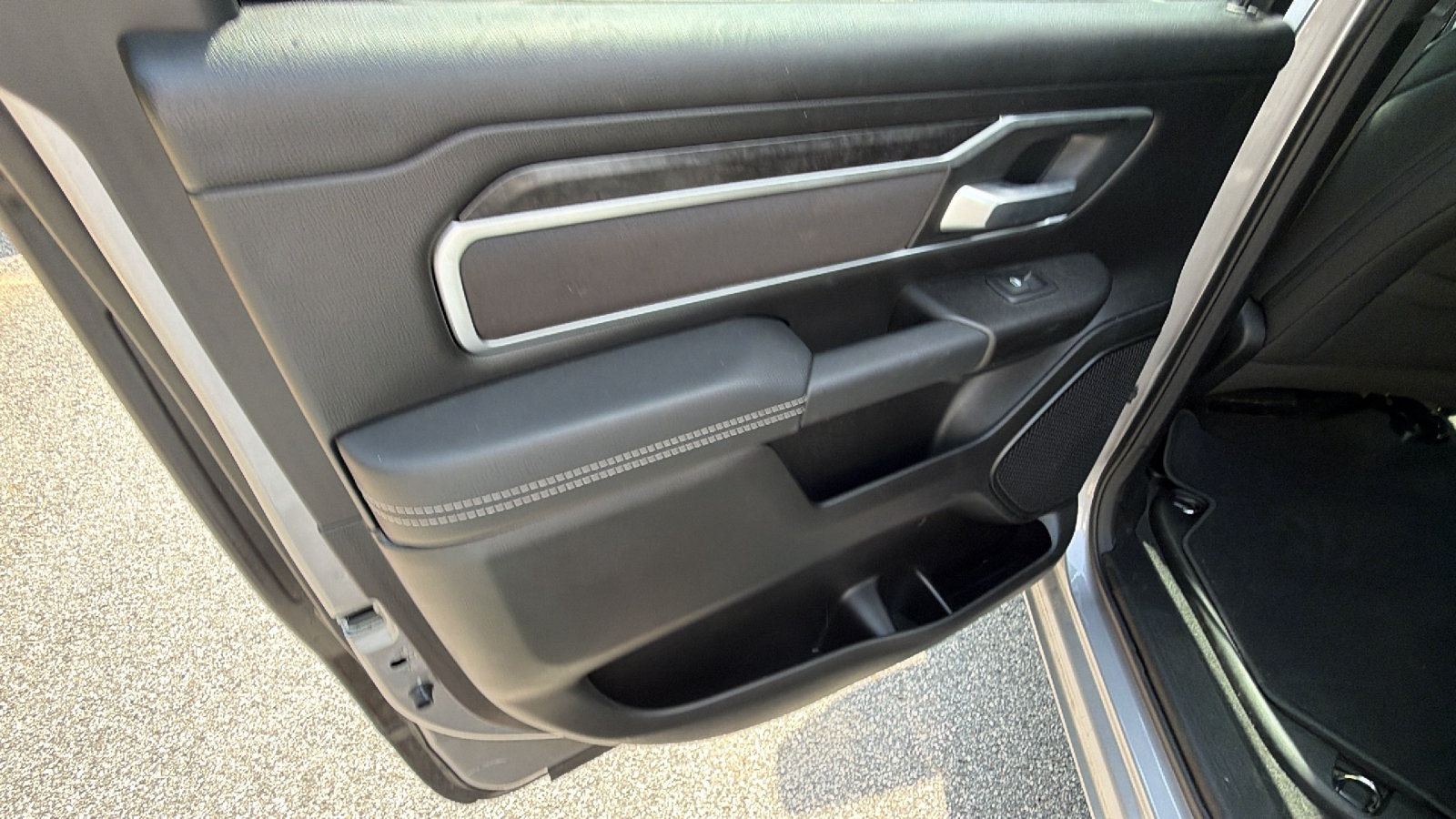 Used 2023 RAM 1500 Big Horn AWD/4WD image 21