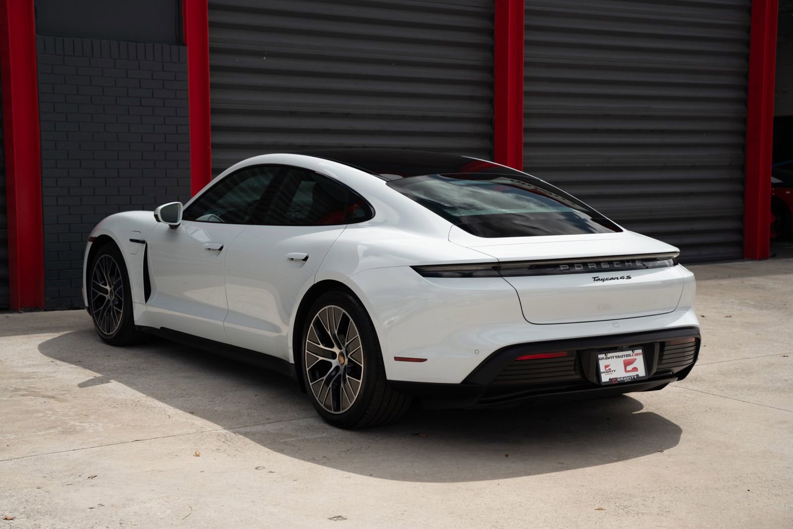 Used 2021 Porsche Taycan 4S AWD/4WD image 9