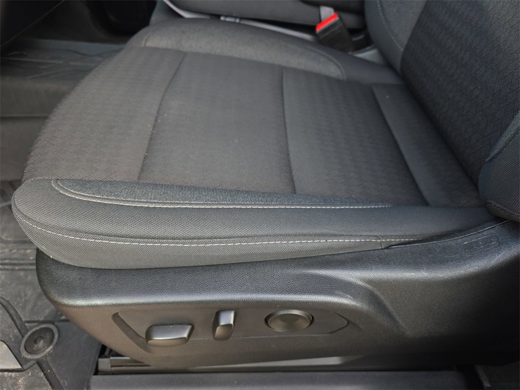 Used 2024 Chevrolet Silverado 2500 Custom w/ Custom Value Package image 26