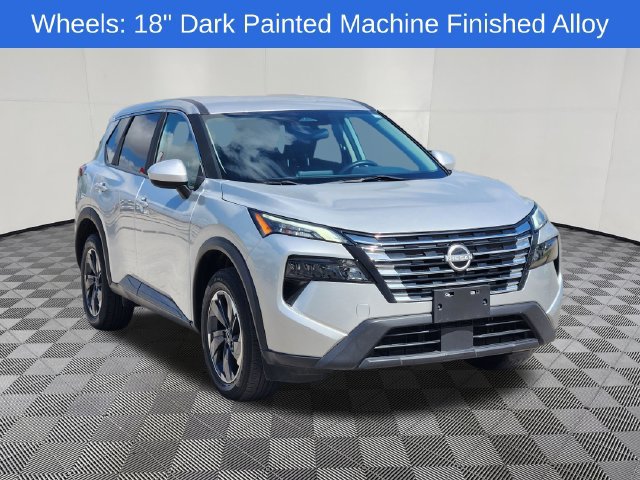Used 2024 Nissan Rogue SV FWD image 2