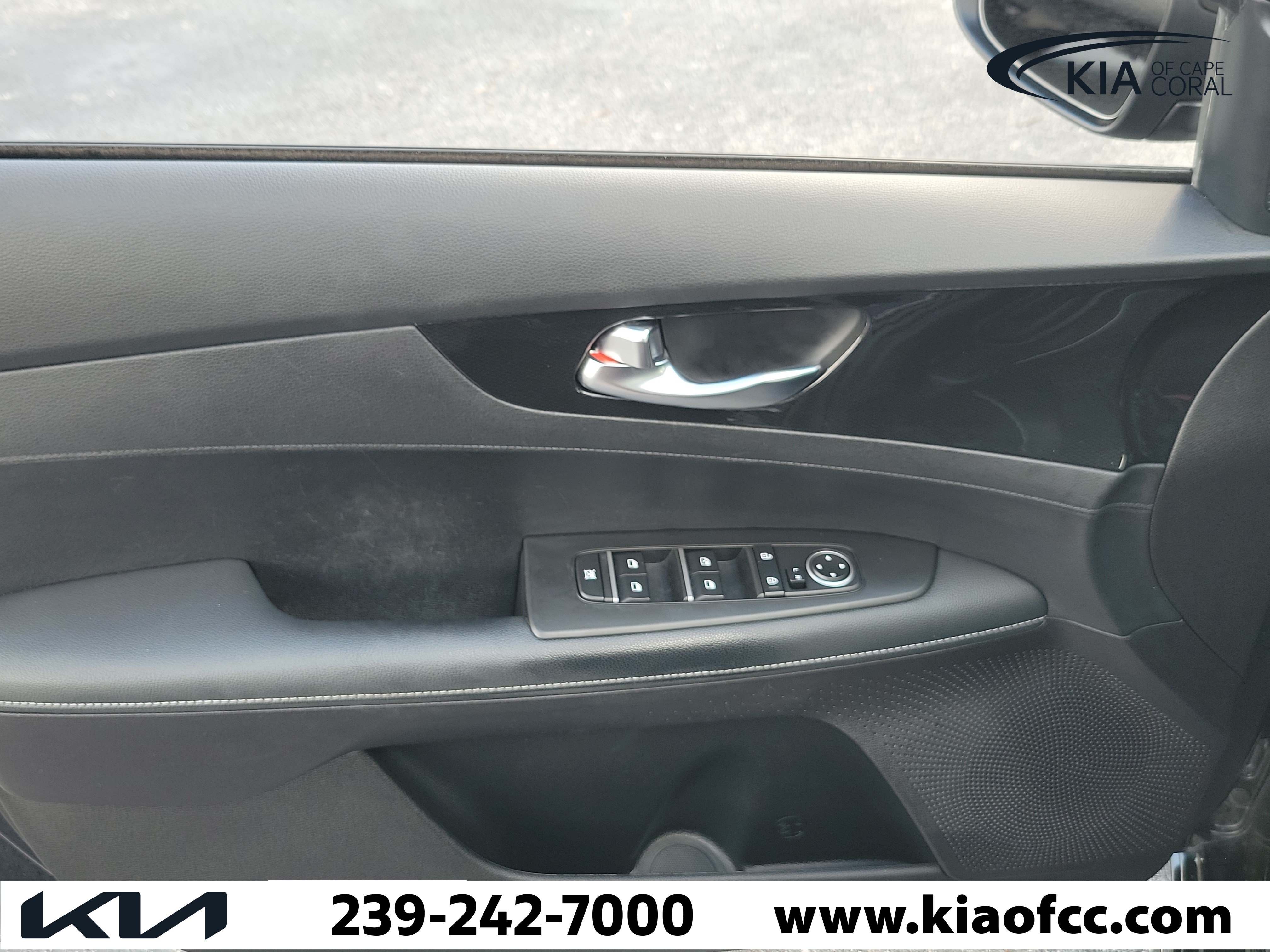 Certified 2023 Kia Forte GT-Line FWD image 23