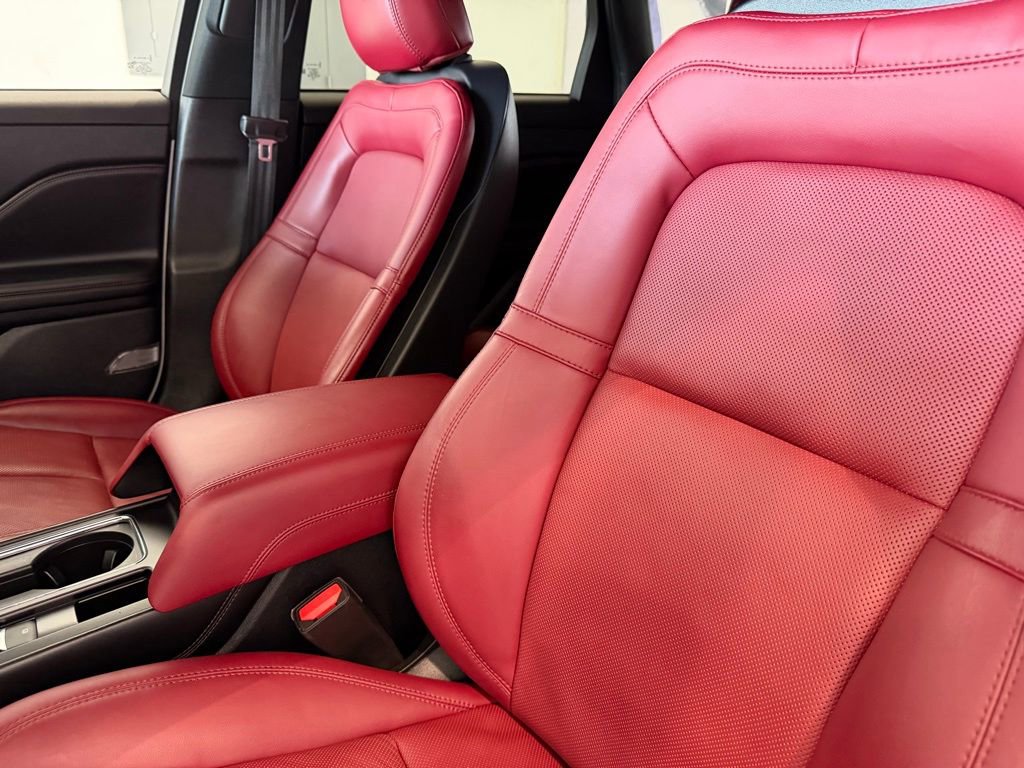 Used 2023 Lincoln Corsair Reserve w/ Equipment Group 201A image 10