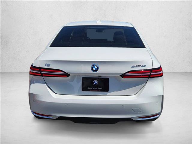 New 2026 BMW i5 eDrive40 RWD image 8