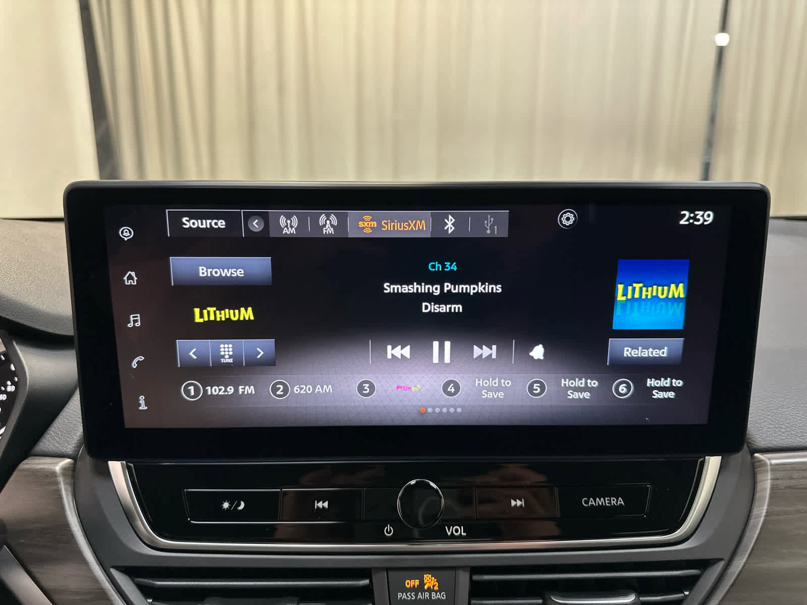 New 2025 Nissan Altima 2.5 SV AWD/4WD image 15