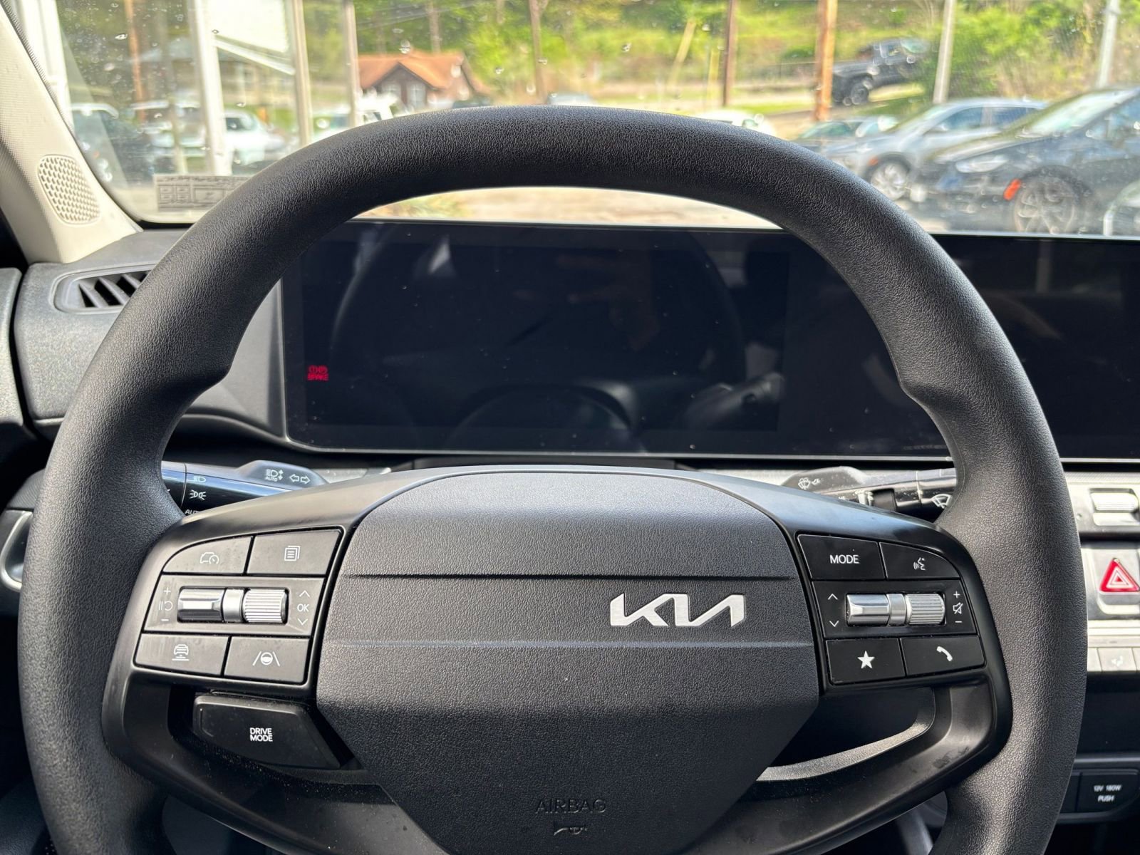Used 2025 Kia K4 FWD image 28