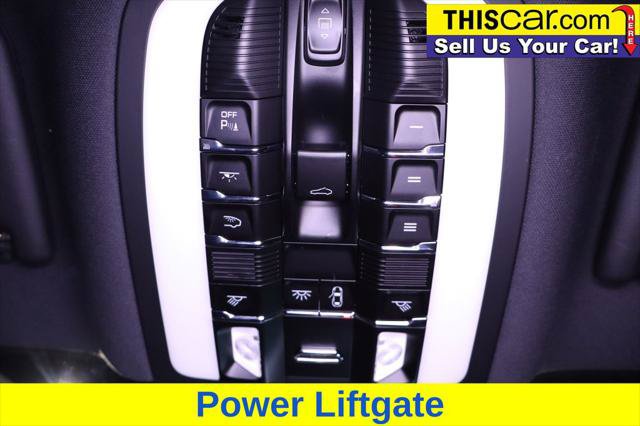 Used 2024 Porsche Macan AWD/4WD image 22