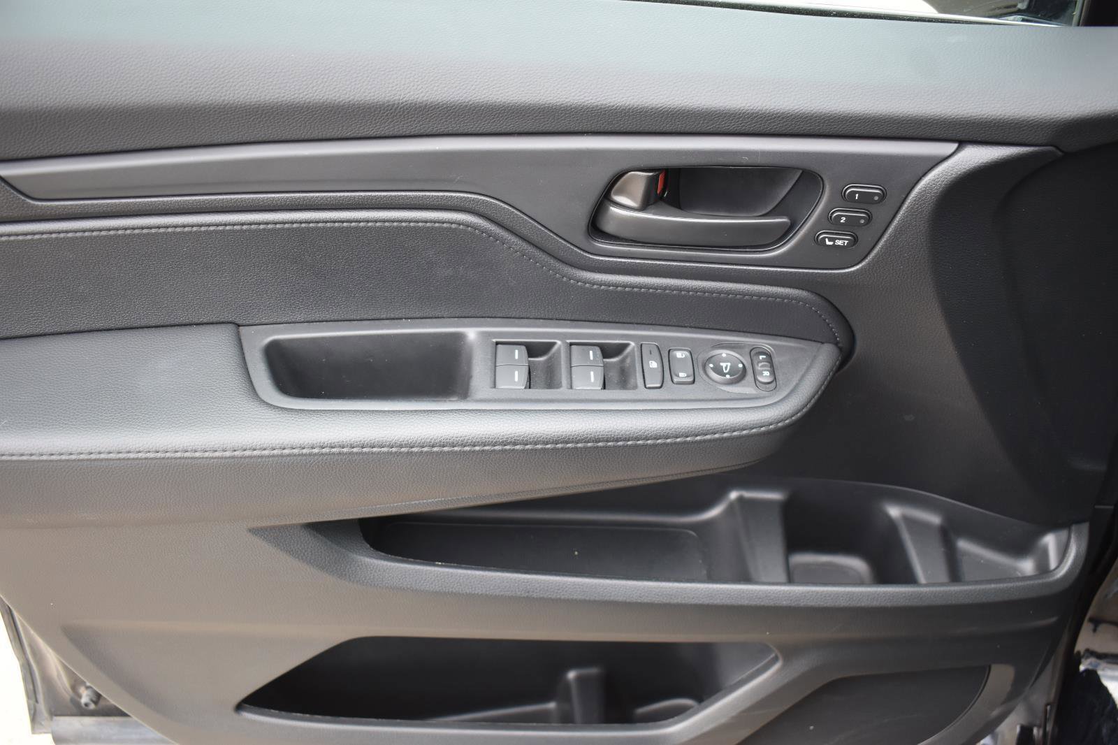 Used 2025 Honda Odyssey Sport-L image 22