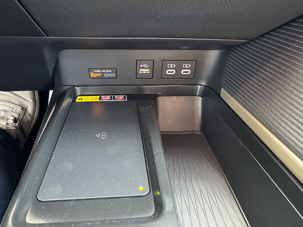New 2026 Toyota Camry SE w/ Convenience Package FWD image 19