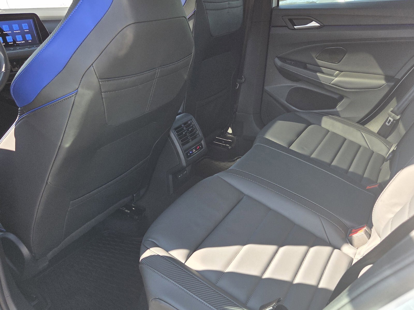 Used 2024 Volkswagen Golf R image 10