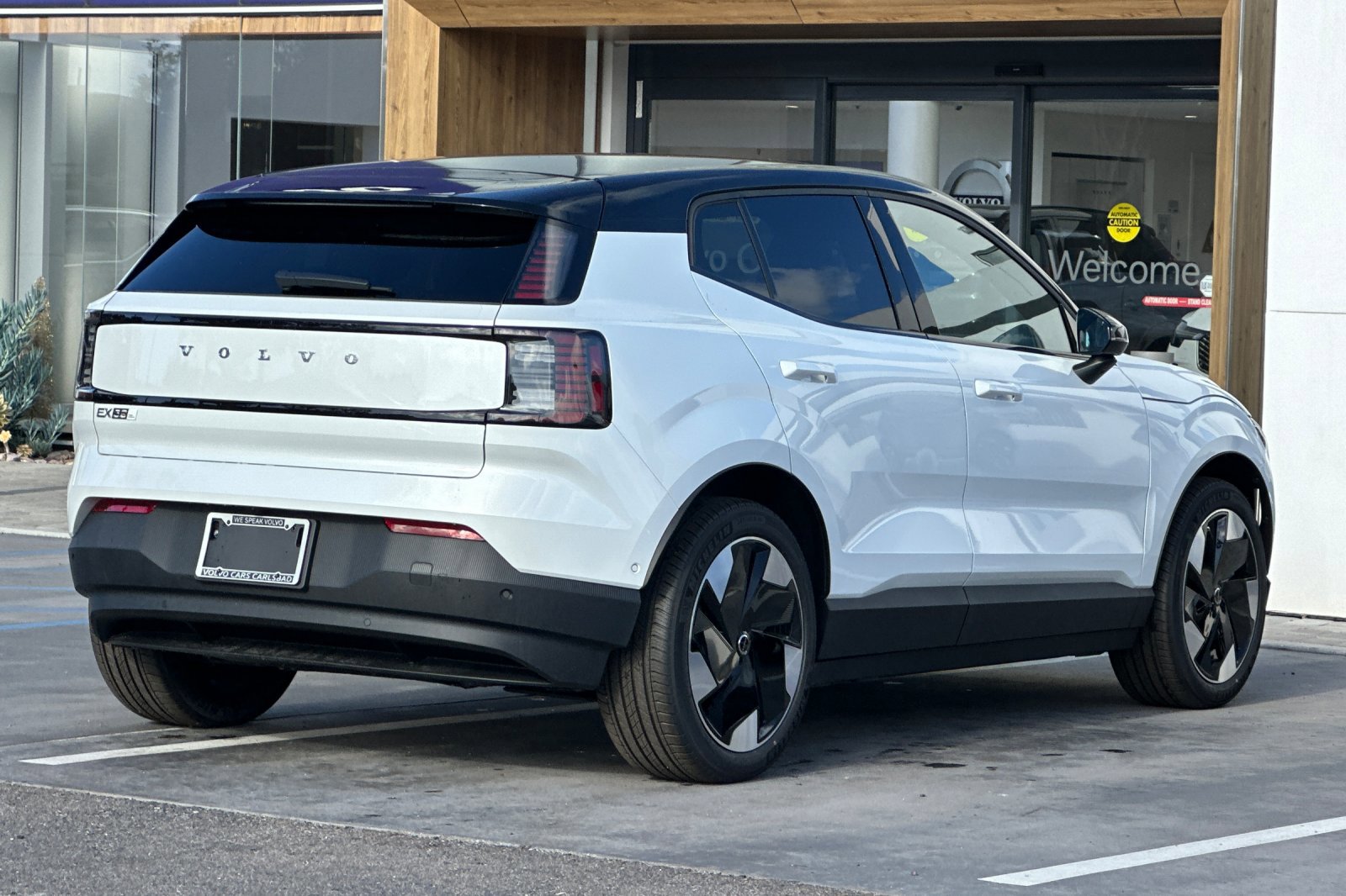 New 2026 Volvo EX30 Ultra image 5