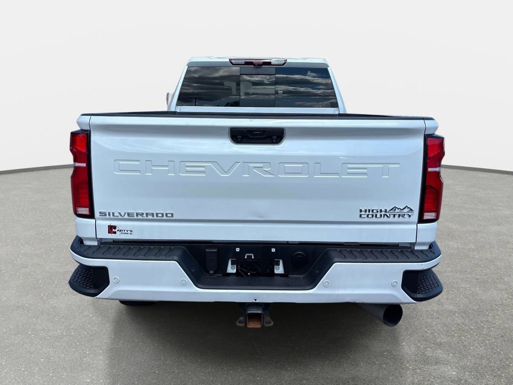 Used 2024 Chevrolet Silverado 3500 High Country w/ Technology Package AWD/4WD image 5