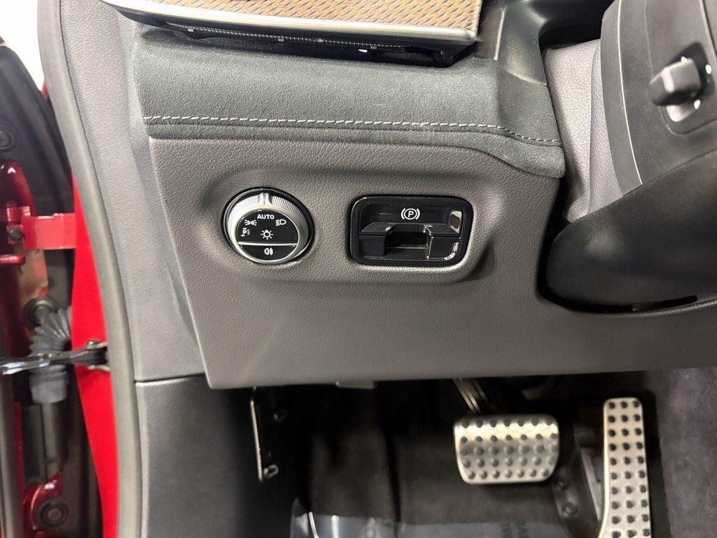 Used 2023 Mercedes-Benz EQE AMG 4MATIC Sedan image 11