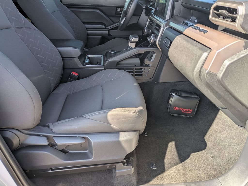 Used 2024 Toyota Tacoma SR5 image 31