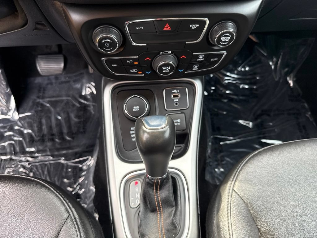 Used 2021 Jeep Compass Latitude AWD/4WD image 14