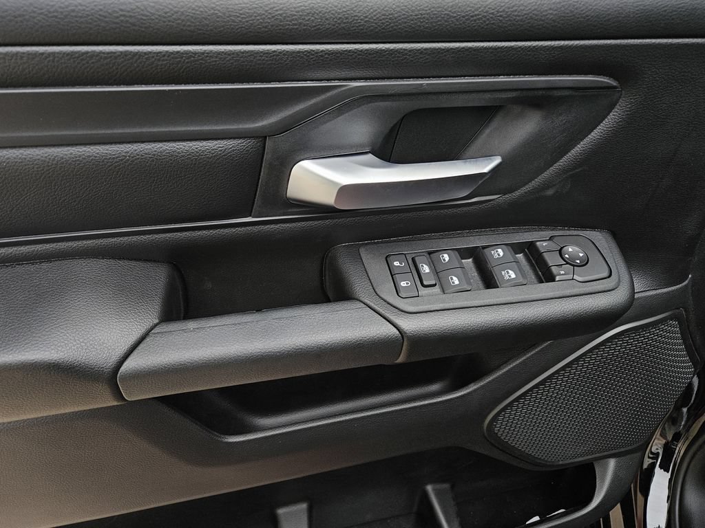 New 2026 RAM 1500 Express AWD/4WD image 15