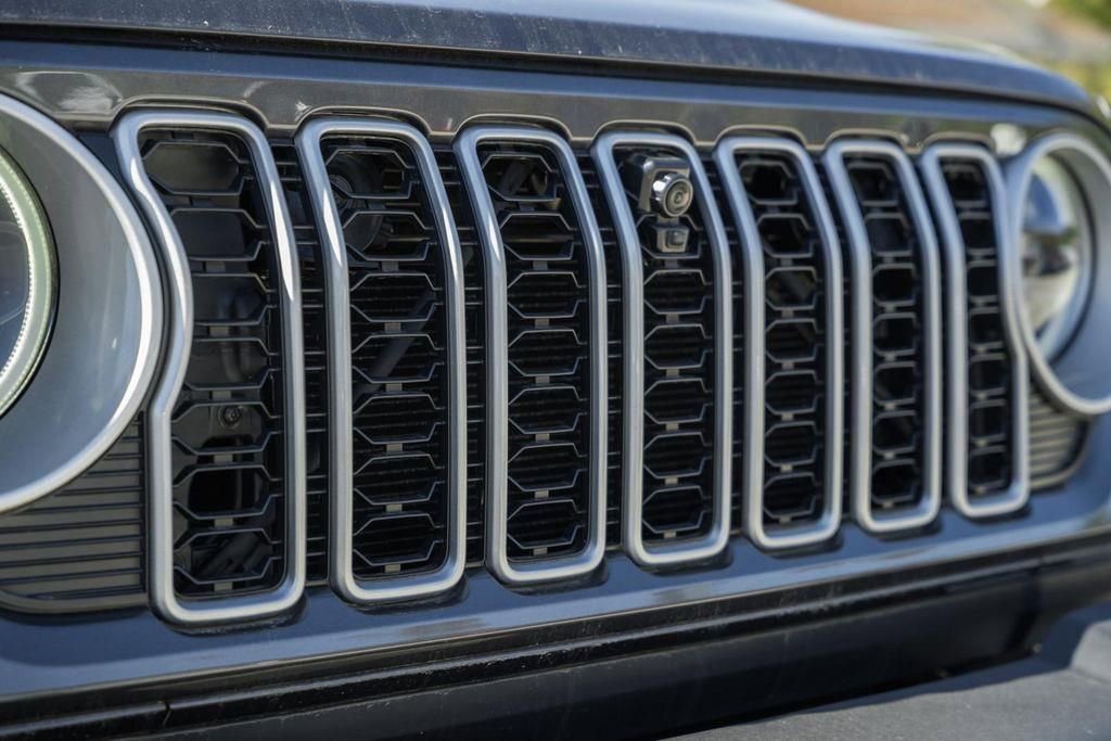 New 2025 Jeep Wrangler Sahara w/ Technology Group image 9