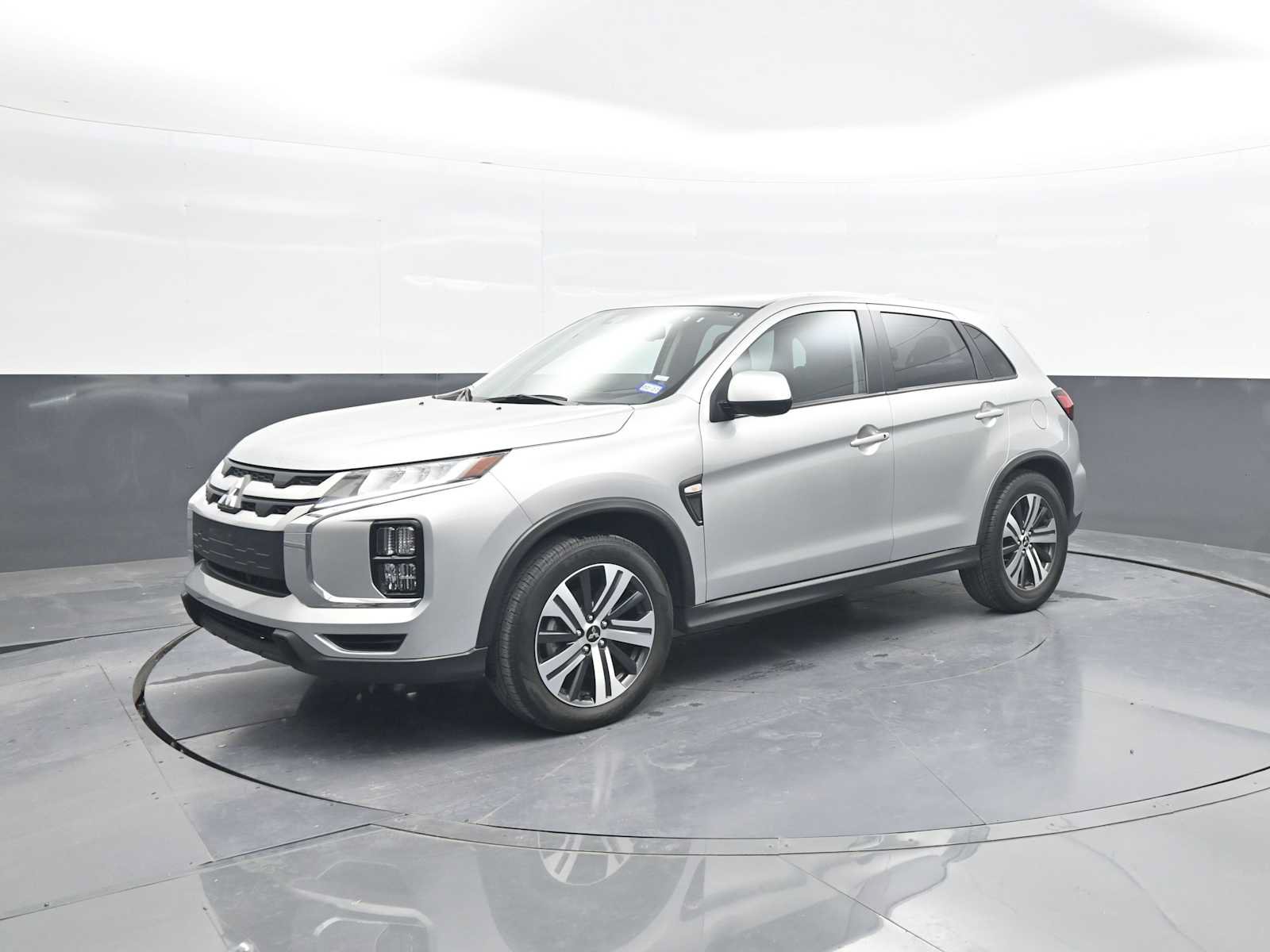 Used 2025 Mitsubishi Outlander Sport ES AWD/4WD image 4
