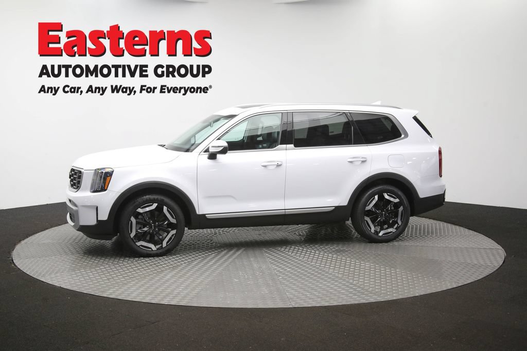 Used 2025 Kia Telluride S FWD image 62