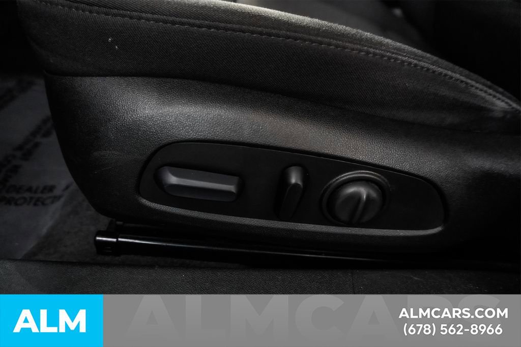 Used 2025 Buick Enclave Preferred image 30