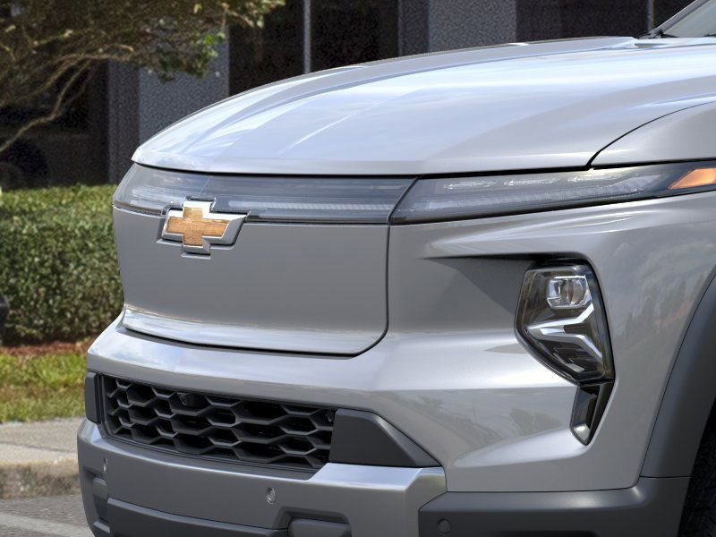 New 2026 Chevrolet Silverado EV LT image 13