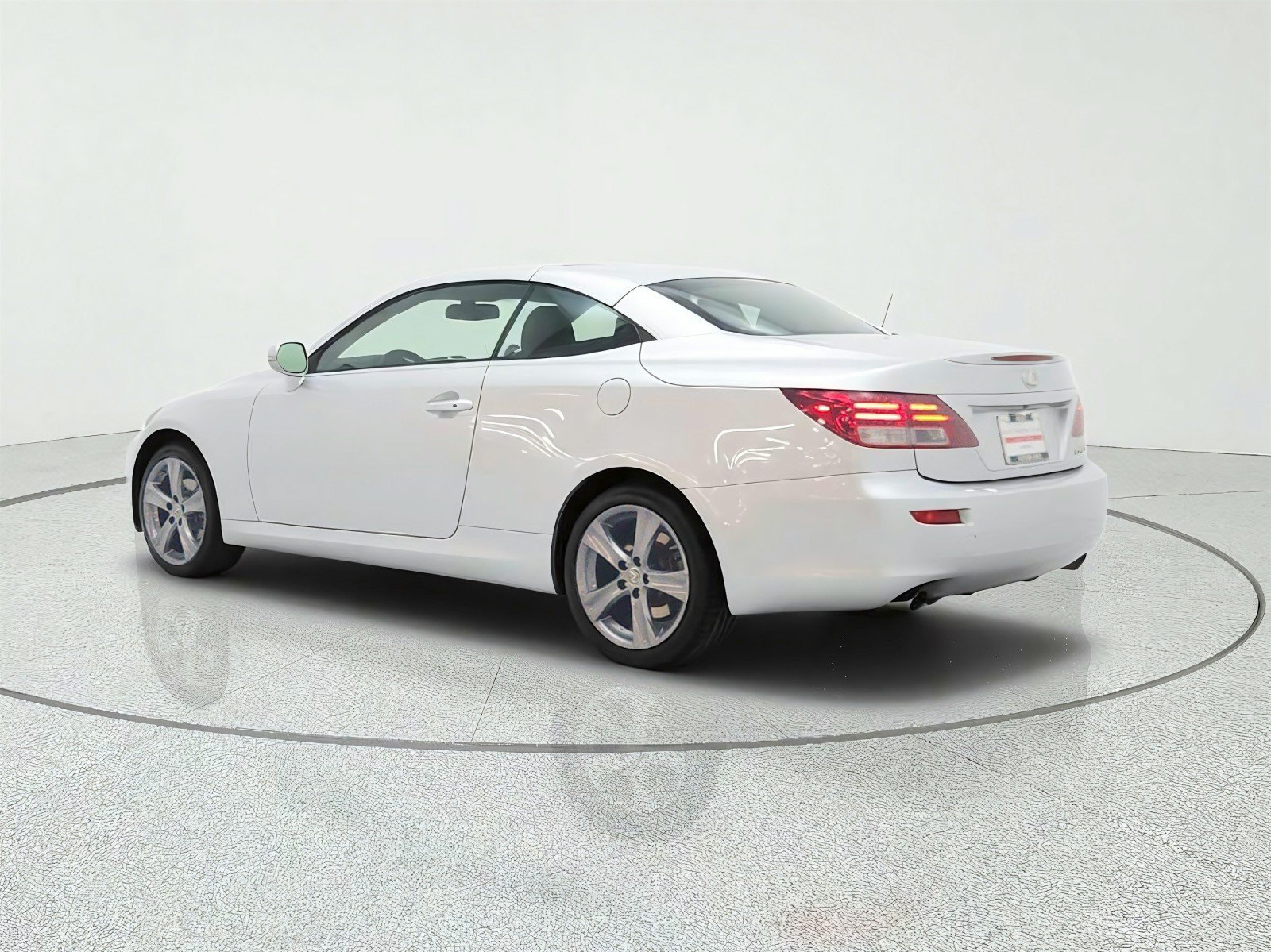 Used 2015 Lexus IS 250C w/ Navigation System Package RWD image 7