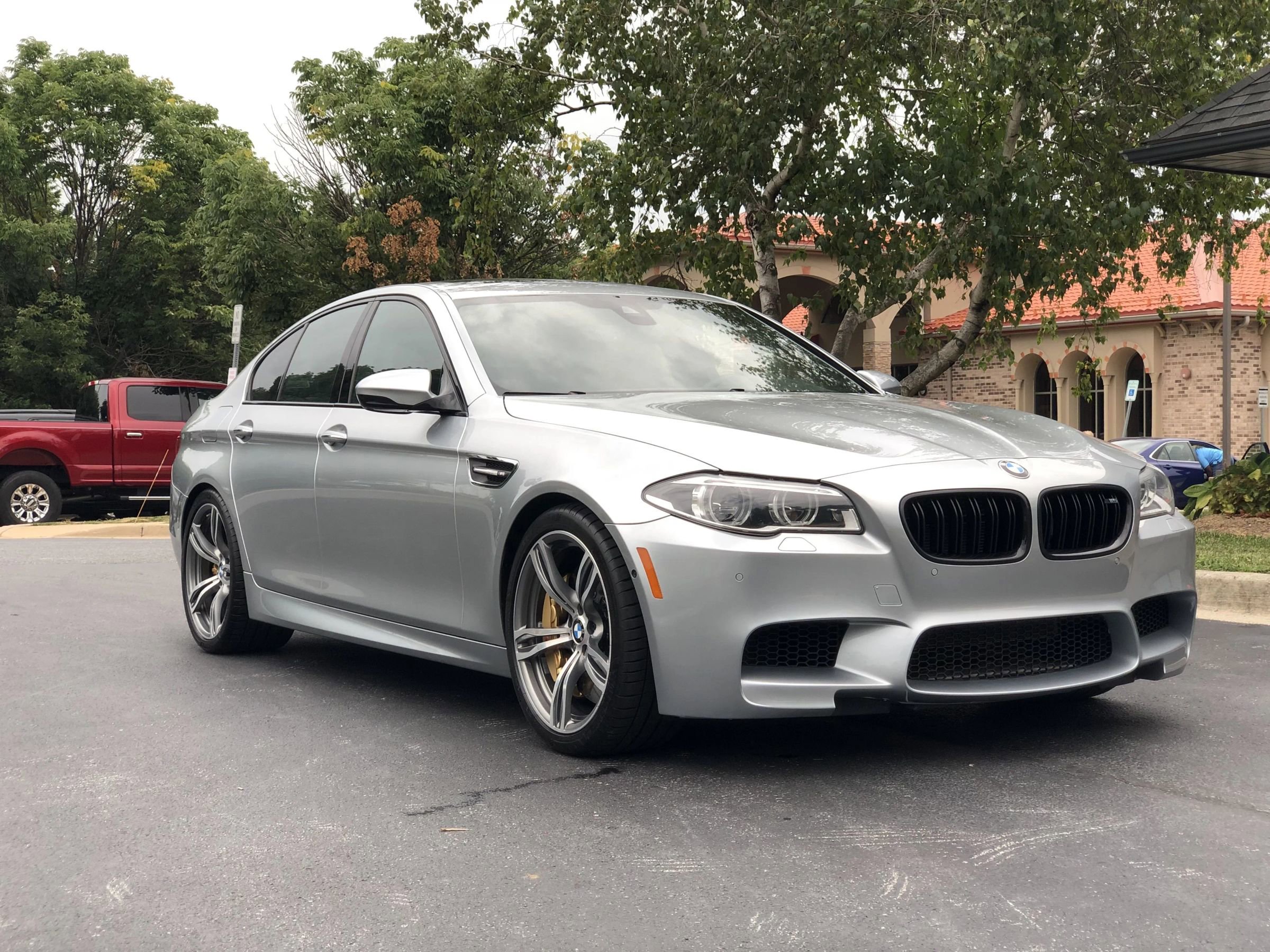 Used 2016 BMW M5 image 6