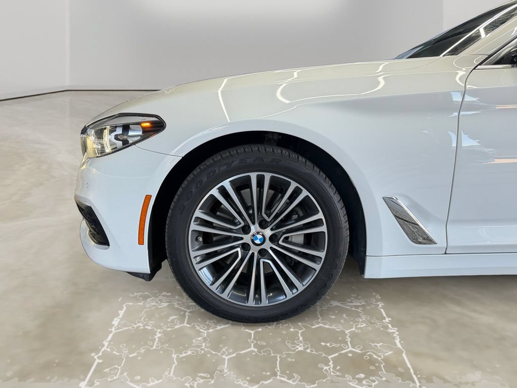 Used 2019 BMW 530i w/ Convenience Package RWD image 14