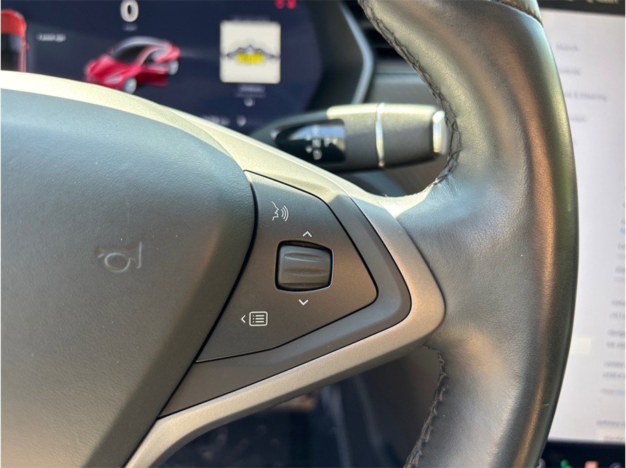 Used 2018 Tesla Model S 75D image 25