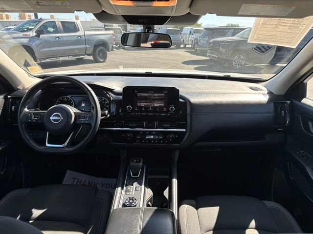 Used 2025 Nissan Pathfinder SV AWD/4WD image 13