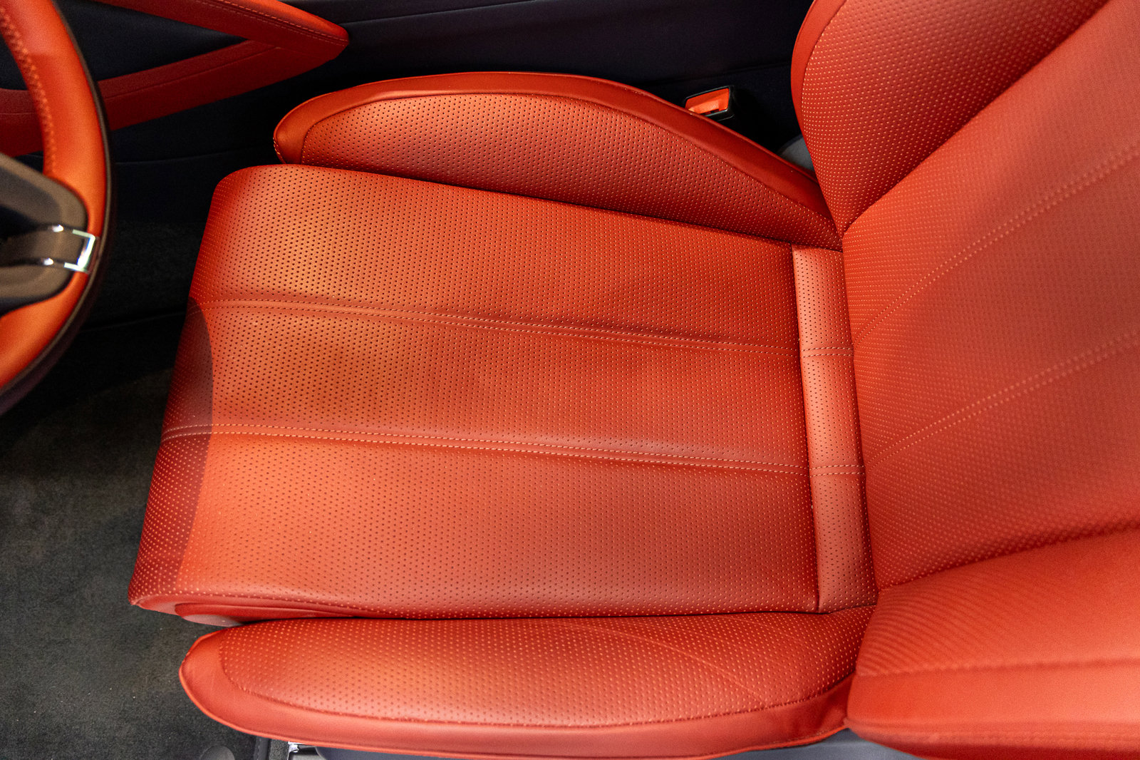 Used 2022 Bentley Bentayga image 28