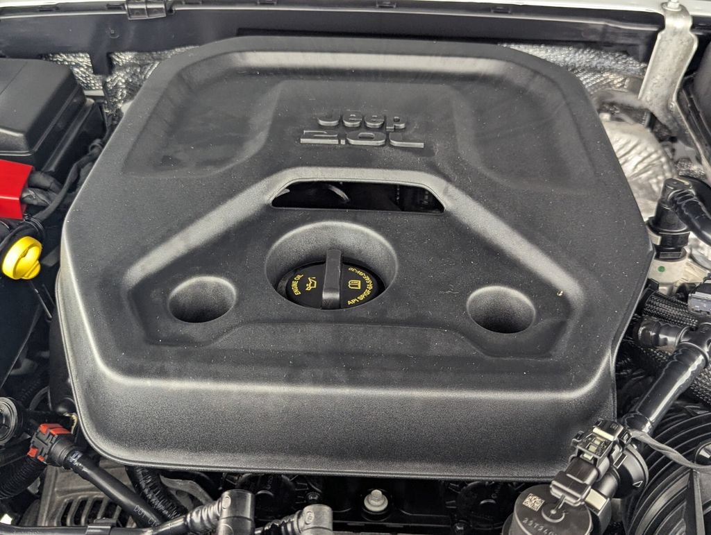 Used 2025 Jeep Wrangler Unlimited Sport AWD/4WD image 11