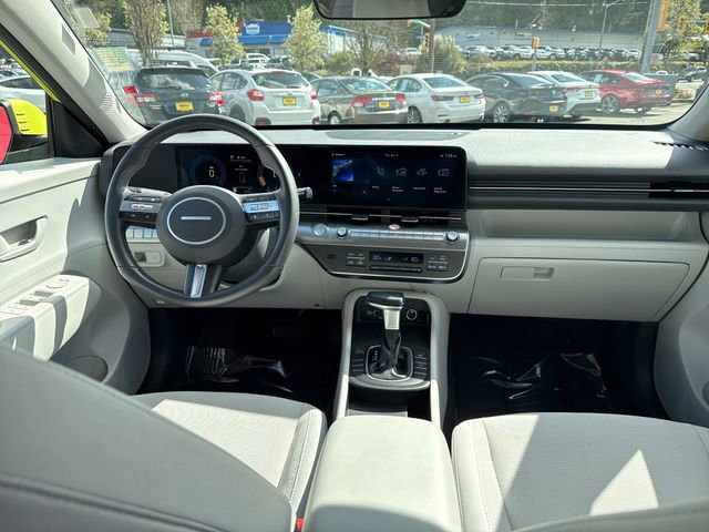 Used 2024 Hyundai Kona SEL FWD image 11