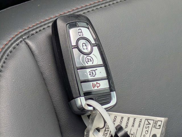 New 2025 Ford Explorer Active w/ Active Comfort Package image 30