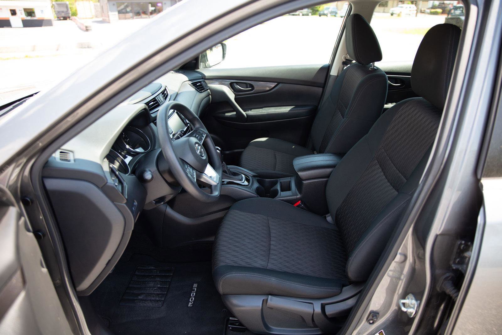 Used 2020 Nissan Rogue S AWD/4WD image 18