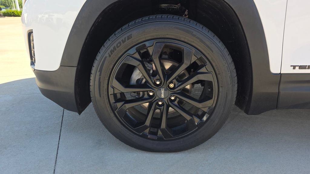 Used 2020 GMC Terrain SLE w/ Driver Convenience Package AWD/4WD image 10