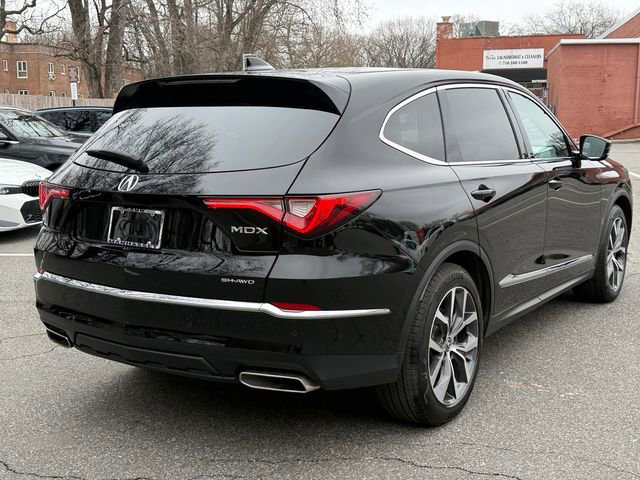 Used 2024 Acura MDX SH-AWD w/ Technology Package image 5