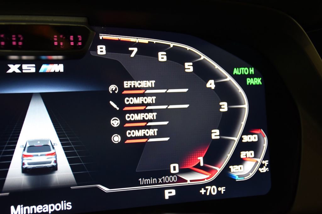 Used 2023 BMW X5 M w/ Executive Package AWD/4WD image 25