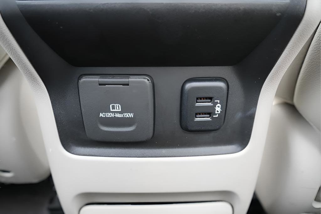 Used 2018 GMC Acadia Denali w/ Technology Package image 23