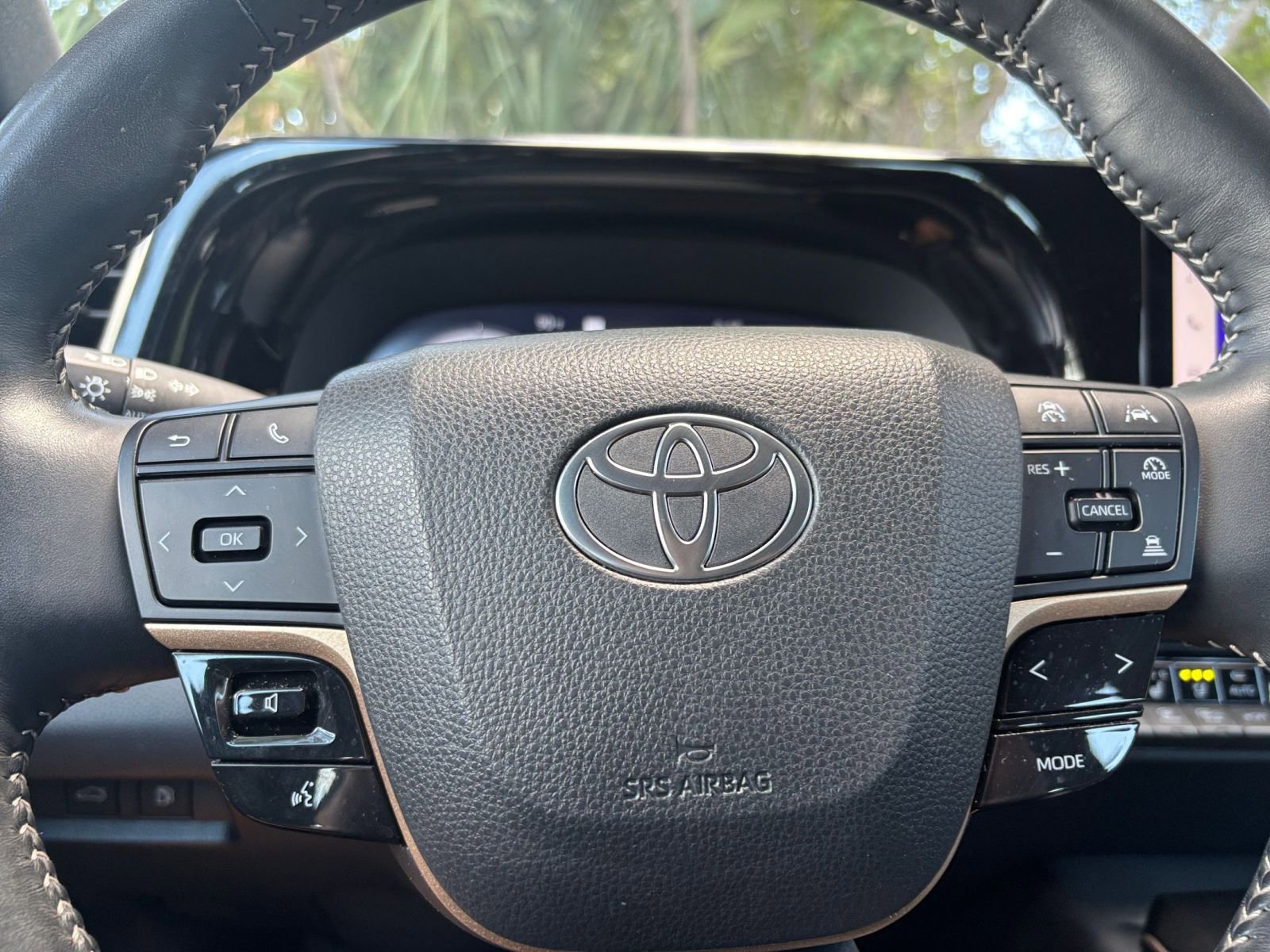 Used 2025 Toyota Crown AWD/4WD image 29