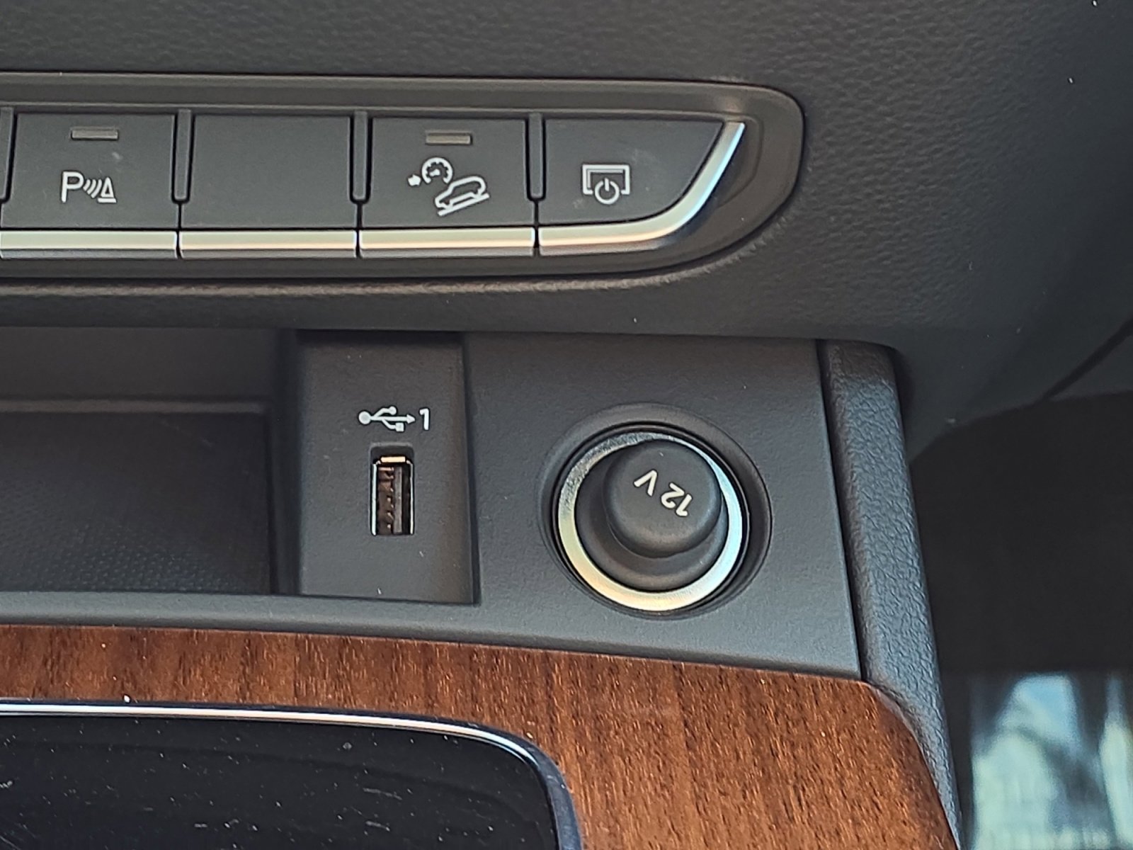 Used 2023 Audi Q5 2.0T Premium w/ Convenience Package image 18