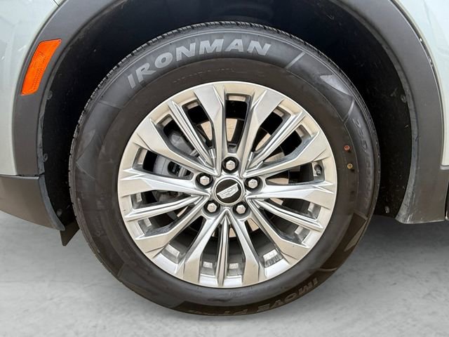 Used 2025 Cadillac XT4 Premium Luxury FWD image 23