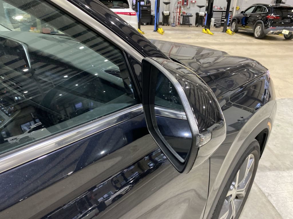 Used 2021 Hyundai Palisade SEL w/ Premium Package image 23