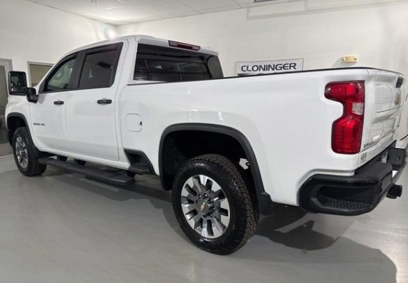 Used 2024 Chevrolet Silverado 2500 Custom w/ Custom Value Package AWD/4WD image 3