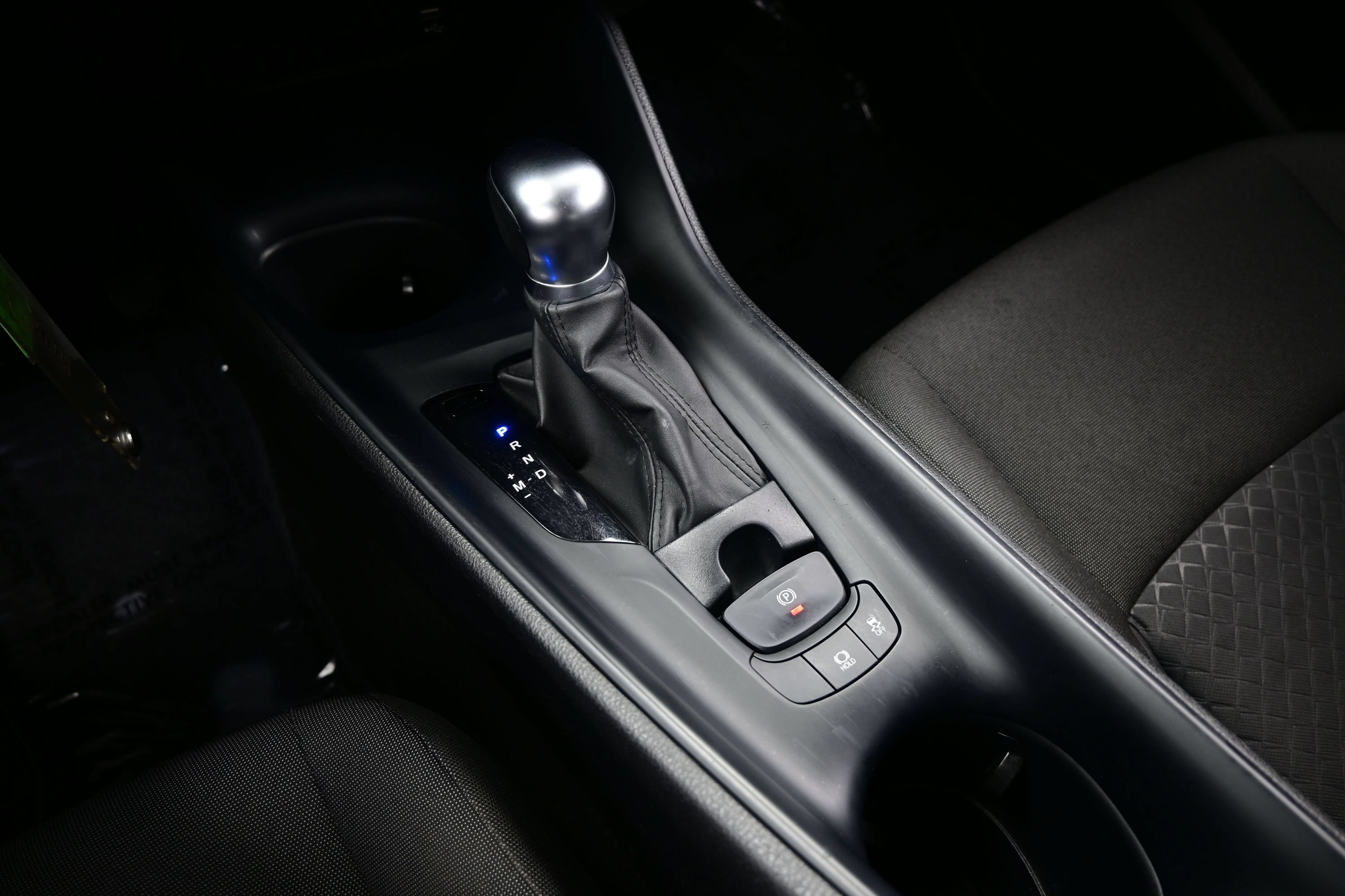 Used 2021 Toyota C-HR LE FWD image 20