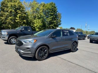 New 2023 Ford Edge SE w/ Black Appearance Package image 8