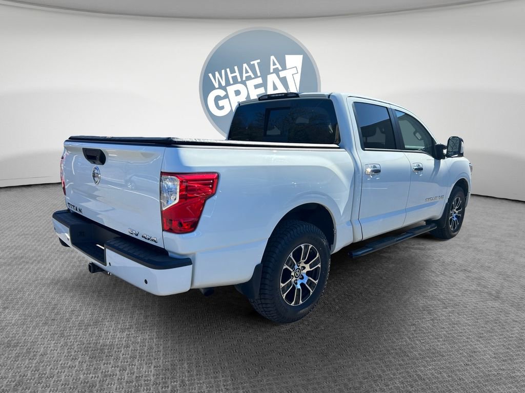 Used 2020 Nissan Titan SV w/ SV Convenience Package image 3