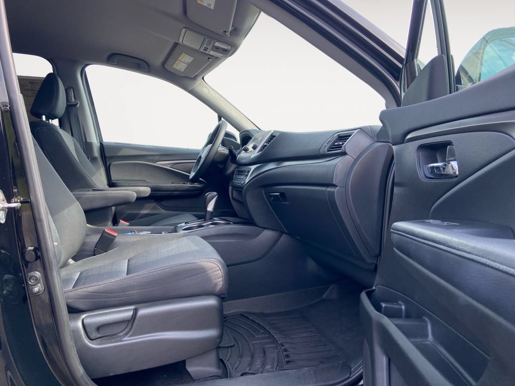 Used 2019 Honda Ridgeline Sport image 15