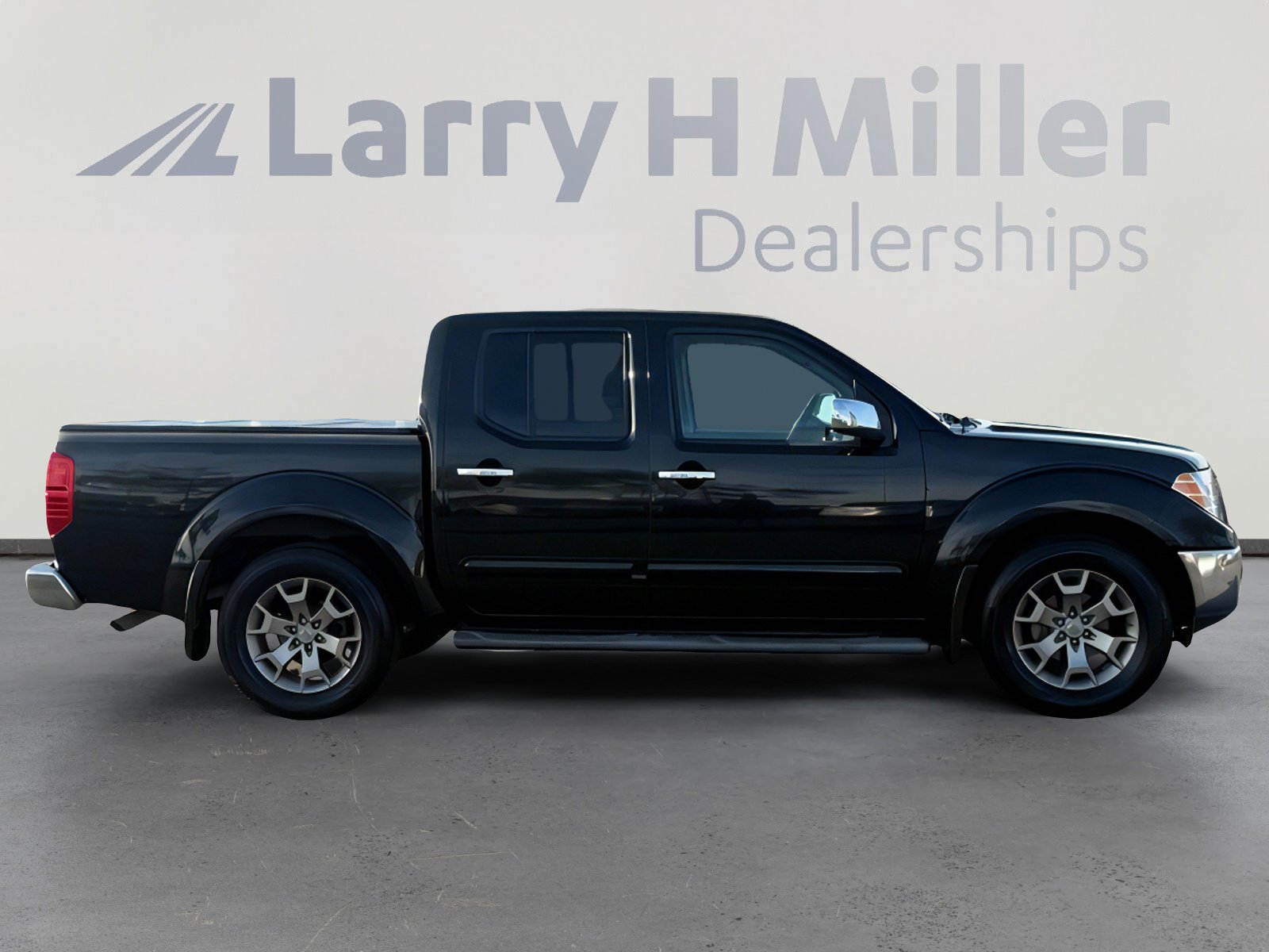 Used 2019 Nissan Frontier SL image 7