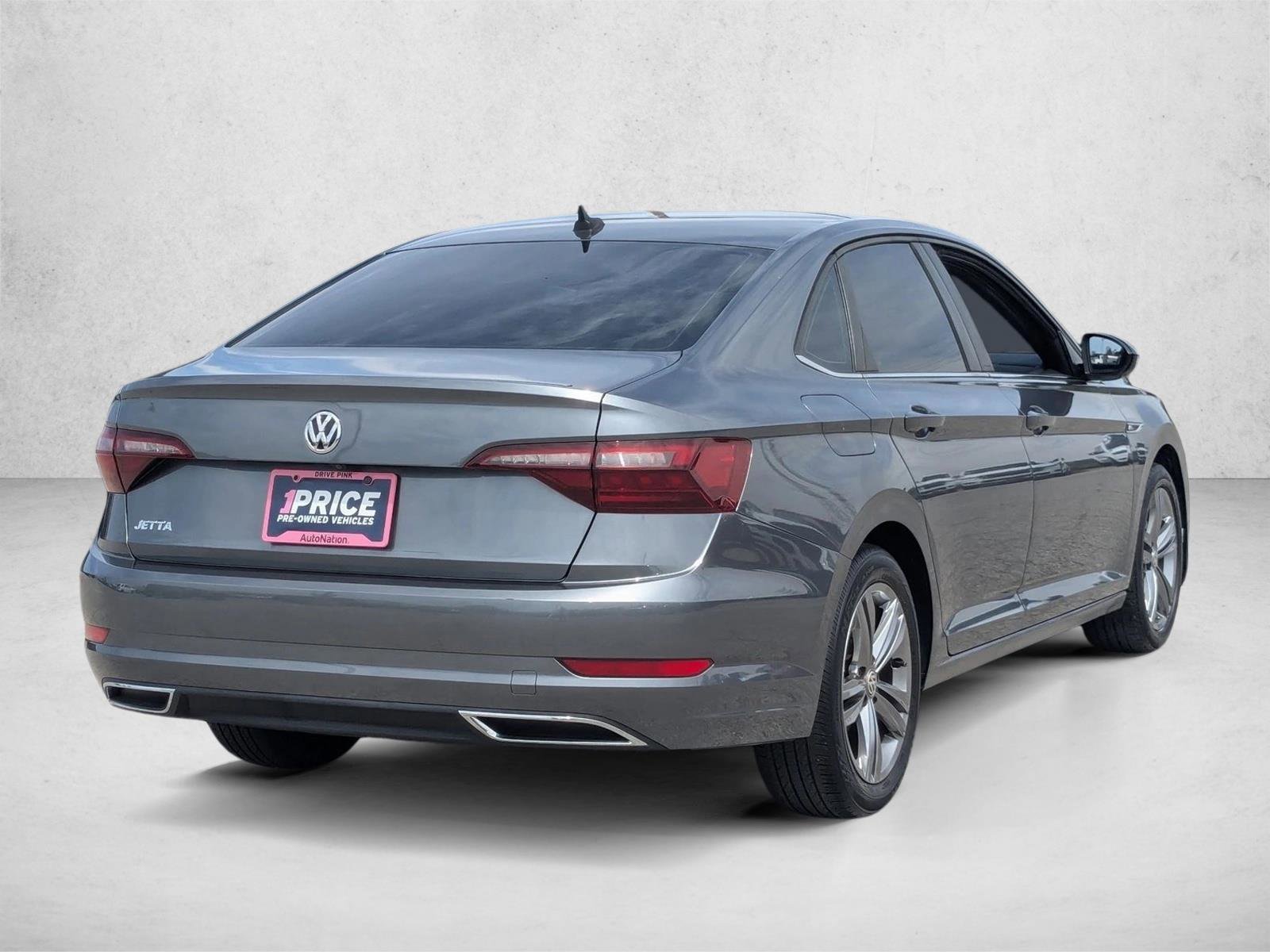 Used 2021 Volkswagen Jetta R-Line FWD image 5