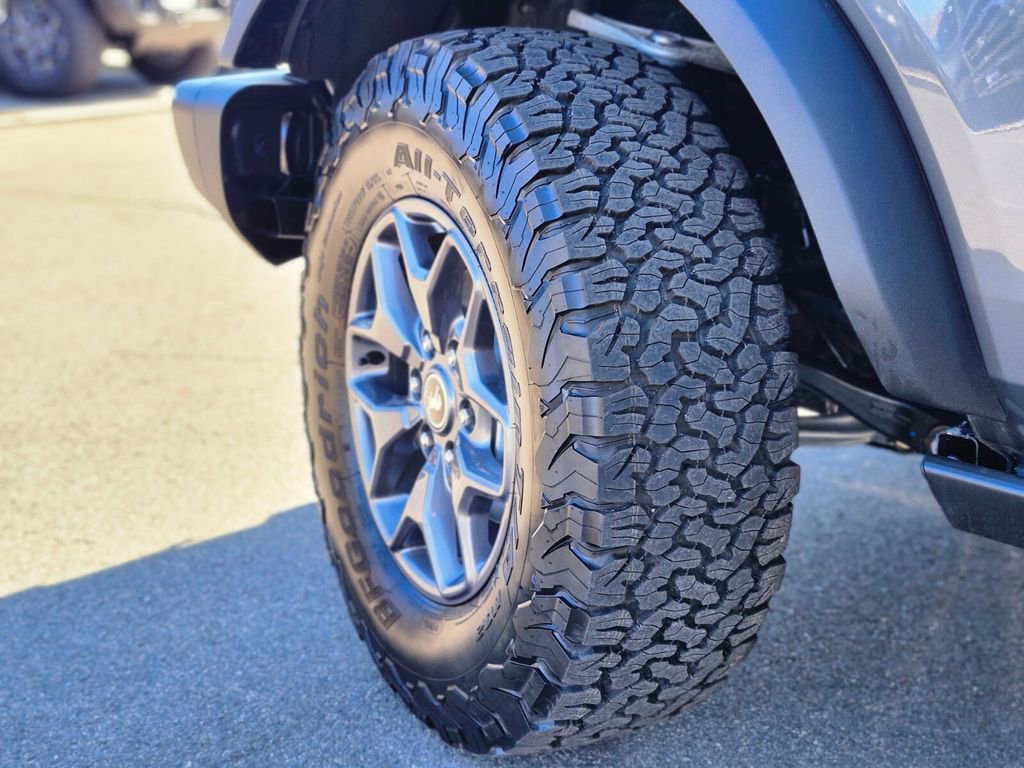 New 2025 Ford Bronco Badlands w/ Black Appearance Package image 31